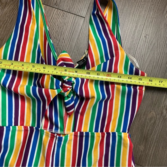 Forever 21 Rainbow Stripe Romper Shorts M - Picture 7 of 10